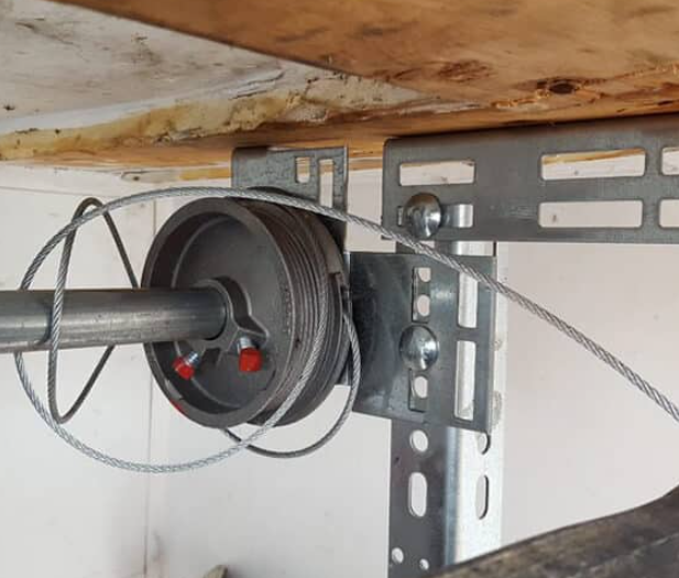 garage door cable repair.